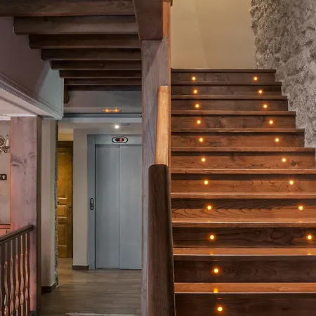 Do Val Hotel