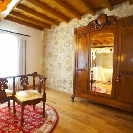 Do Val Hotel 3*