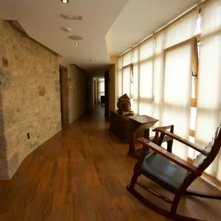 Hotel Do Val Ferreira