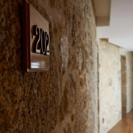 Do Val Hotel