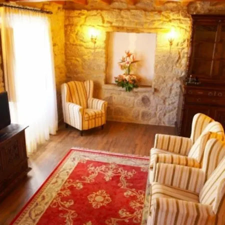 Do Val Hotel 3*