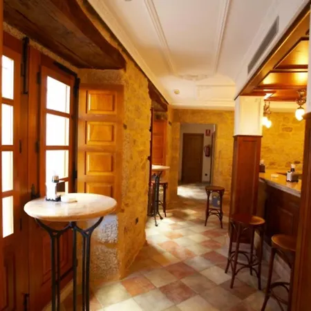 Do Val Hotel 3*