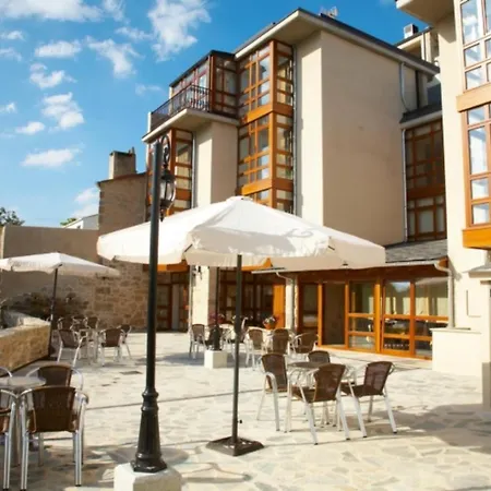 Hotel Do Val Ferreira