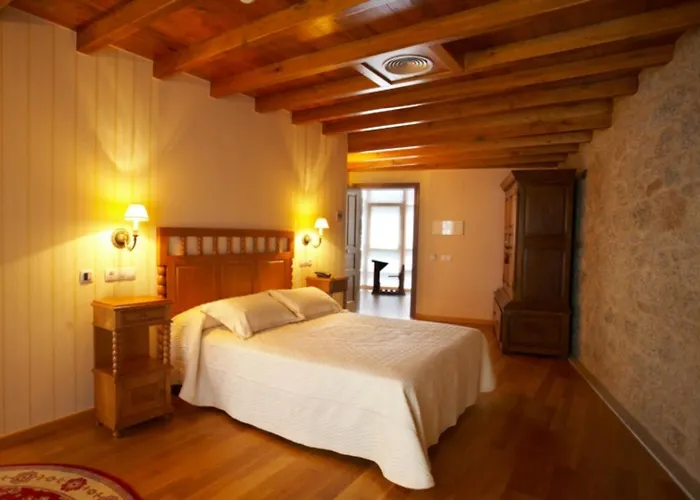 Do Val Hotel